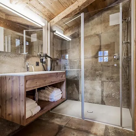 Schoenwieshuette Domek alpejski